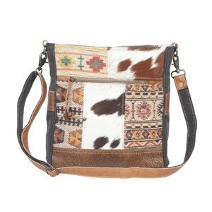 MYRA DARK AESTHETICS SHOULDER BAG